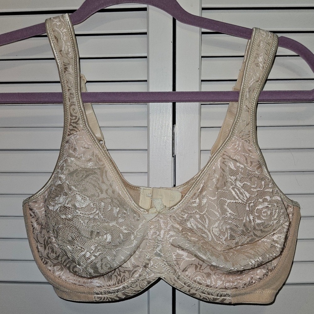Breezies Beige Floral Lace Underwire Bra 36DD Full Coverage UltimAir Lining